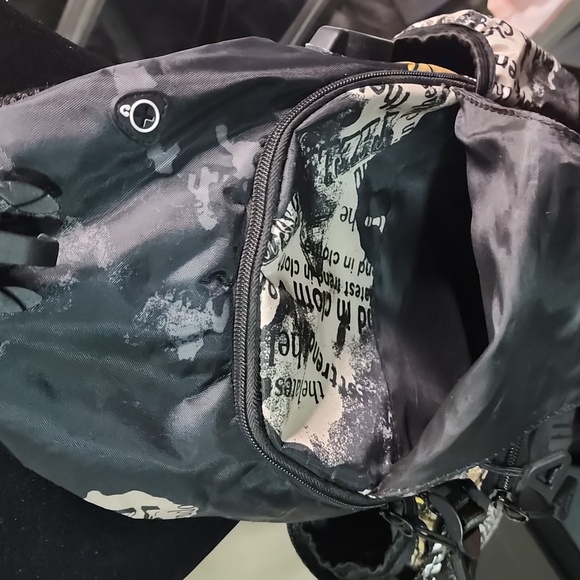 Mulit-Functional Sling Backpack - Picture 7 of 16